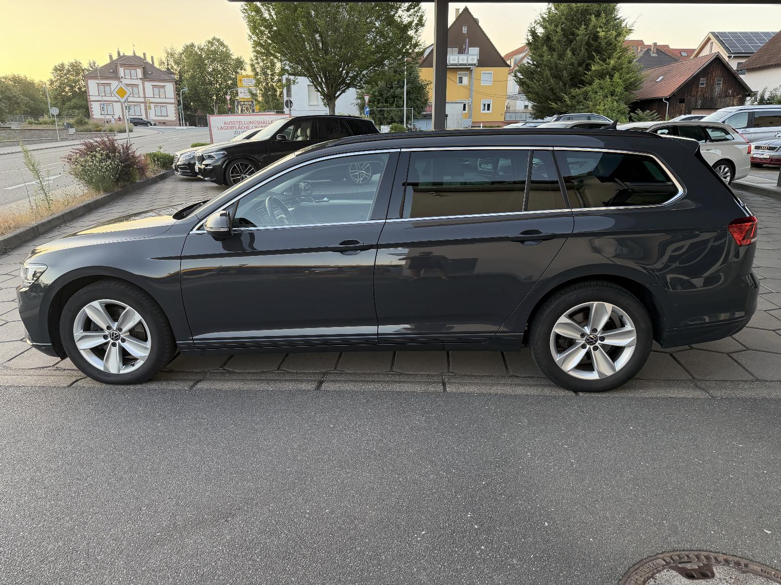Volkswagen Passat LED Navi Massage AHK Kamera Alu, миниатюра 4