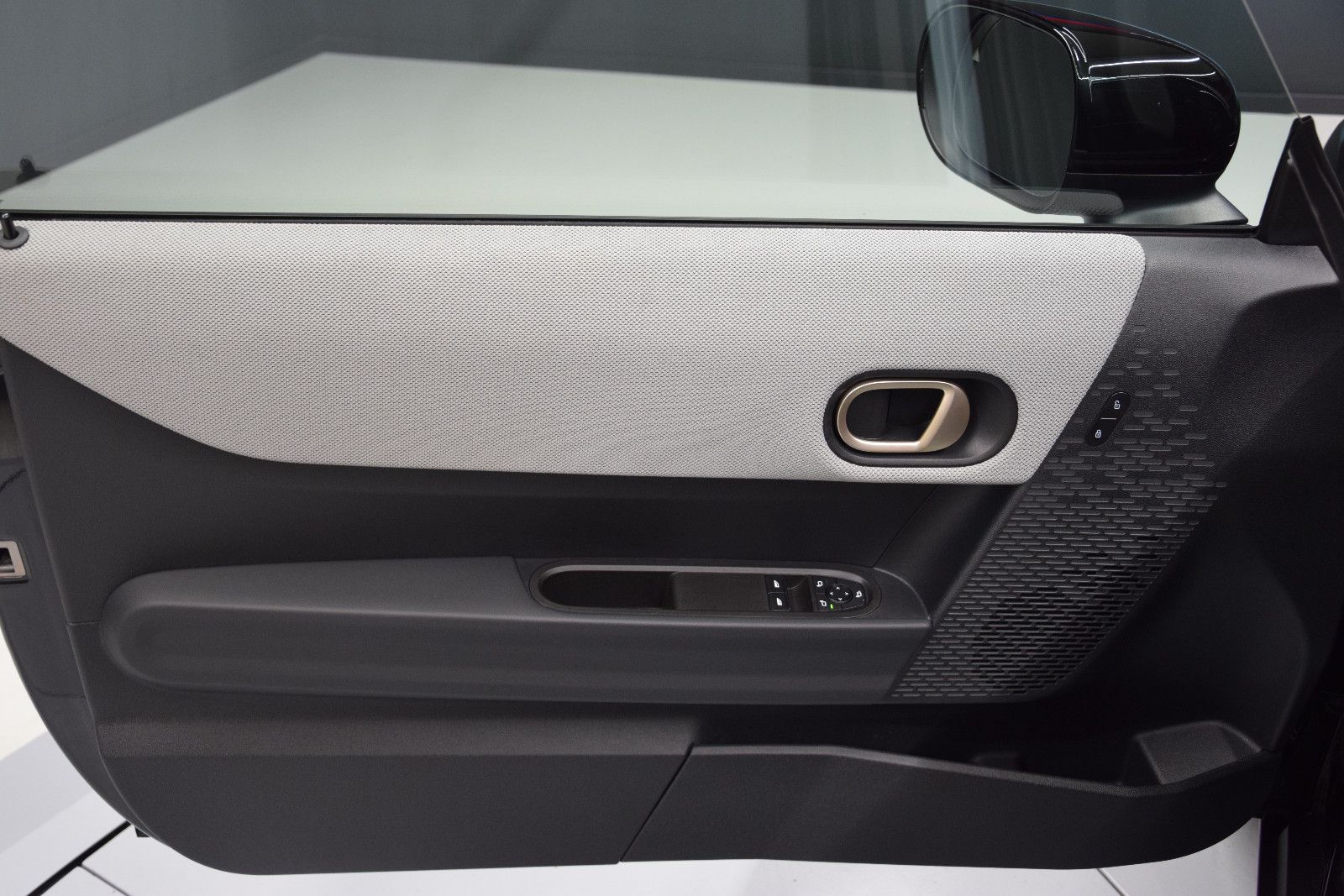 Fahrzeugabbildung MINI Cooper S Favoured Trim M Pano HuD Leder 18 Zoll