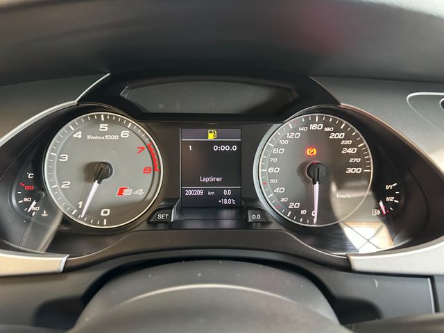 Audi S4 *B&O*TEMPO*NAV*CARBON*PDC*ALCANTARA*20Zoll*