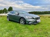 Volvo V40 D4 Geartronic R Design R Design - Volvo V40 mit Diesel-Antrieb
