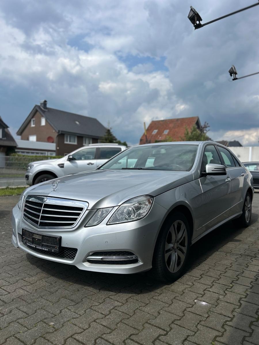 Mercedes-Benz E 200 E Limousine E 200 CGI BlueEfficiency AVANT