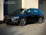 Skoda Octavia Combi RS - Skoda Octavia: Schwarz