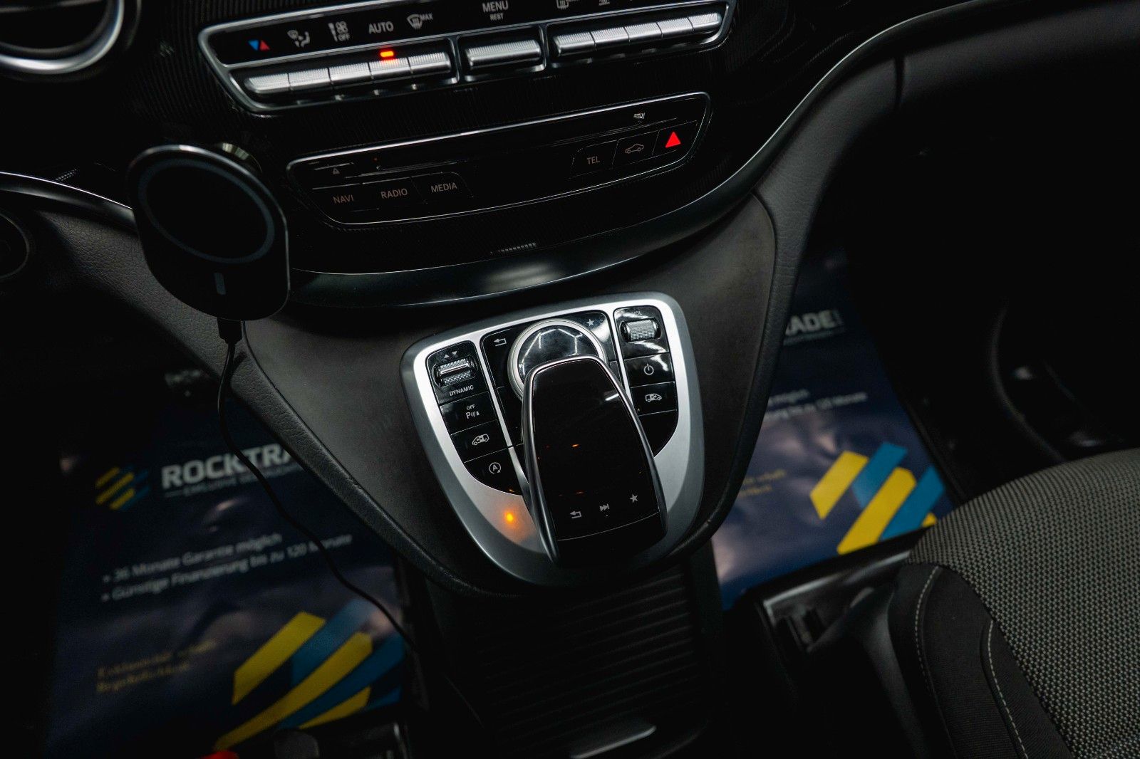 Fahrzeugabbildung Mercedes-Benz V 220 CDI EDITION Sport lang *ACC*DAB*6 Sitze*