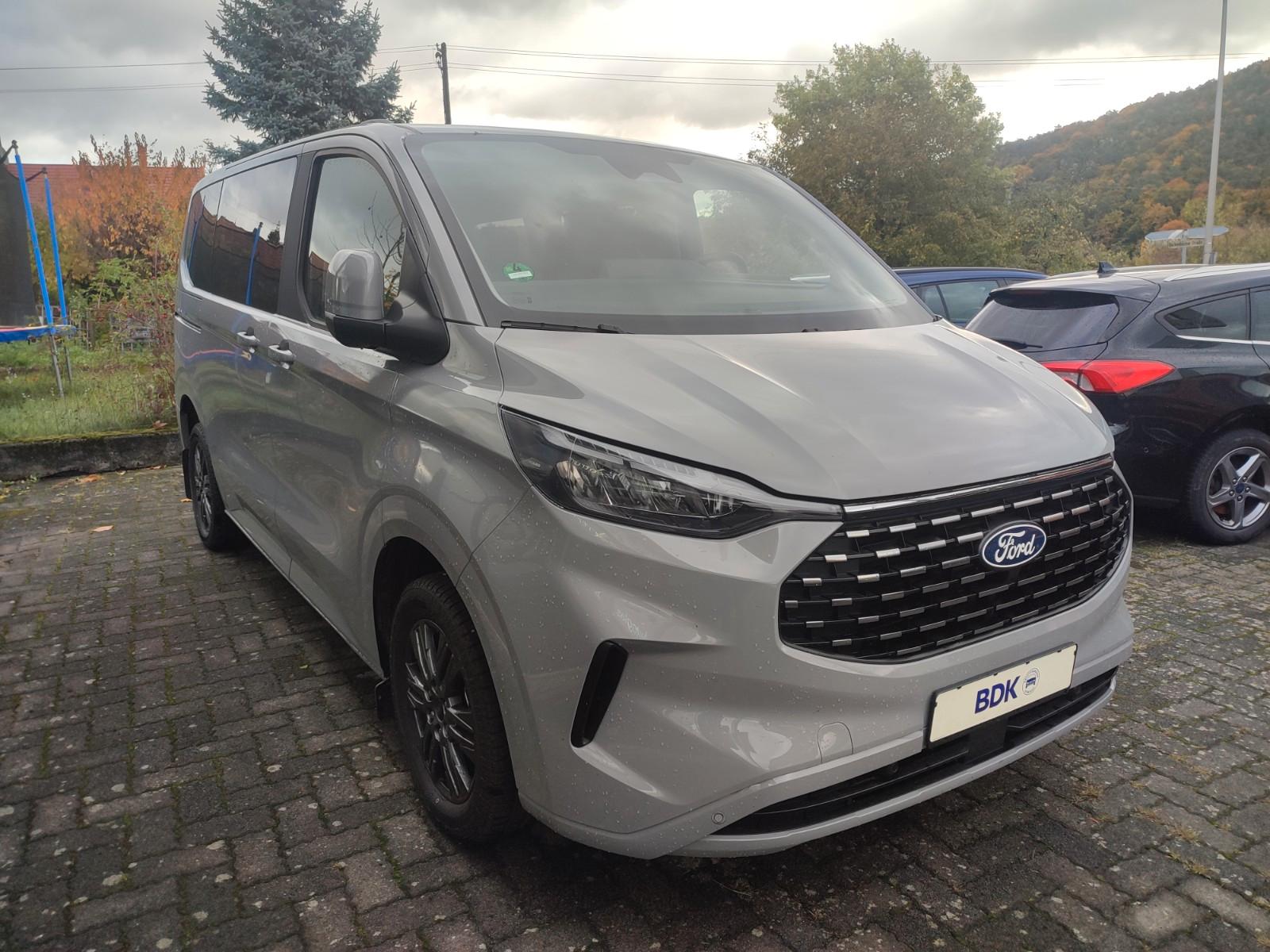 Ford Tourneo Custom Bus 320 L1 Tourneo Titanium AWD