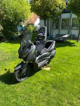 Yamaha XMAX 300 - Yamaha Motorräder in Augsburg