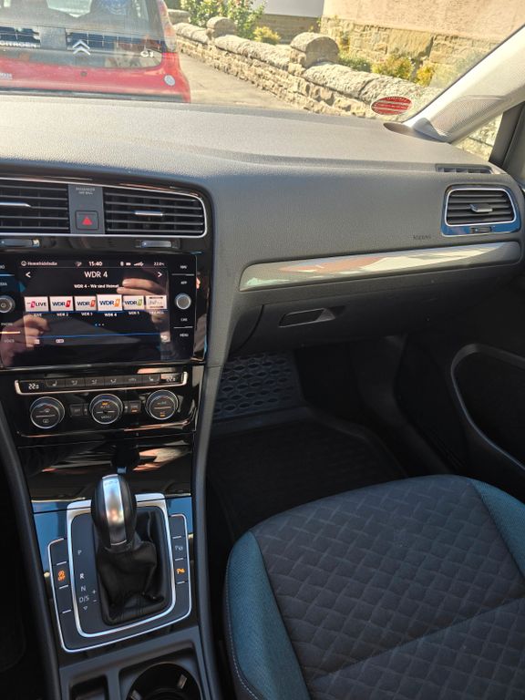 Image of Volkswagen Golf