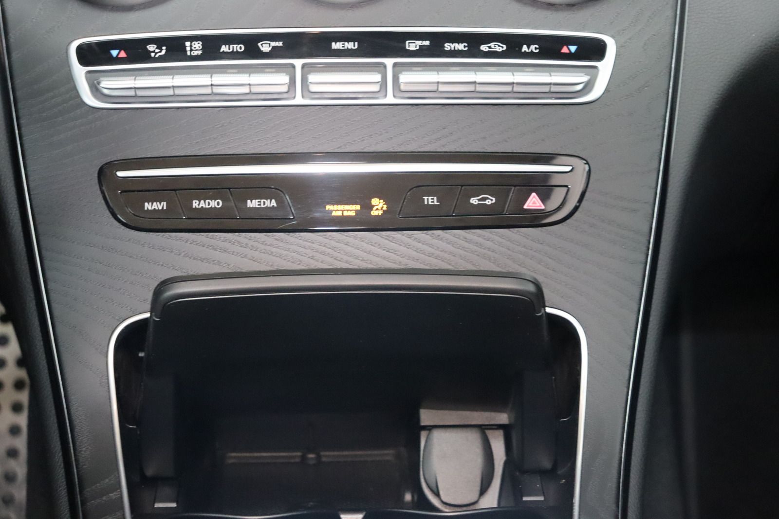 Fahrzeugabbildung Mercedes-Benz C 220 d Cabrio AMG Line