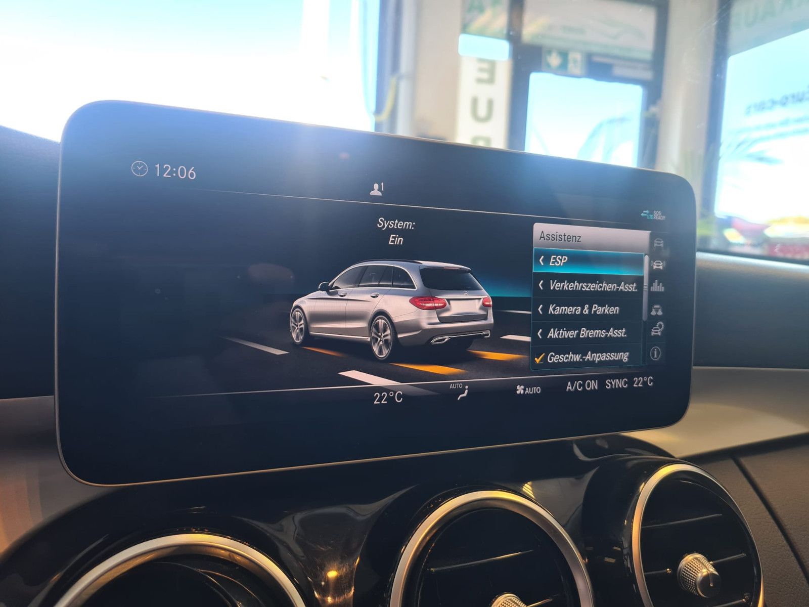 Fahrzeugabbildung Mercedes-Benz C 220 T-Modell d 4Matic / MULTIBEAM / KAMERA /