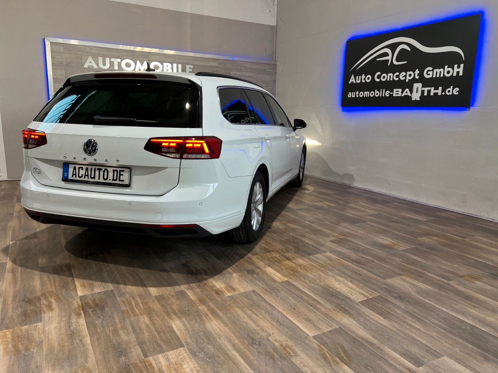 Fahrzeugabbildung Volkswagen Passat Variant Business 2,0TDI *NAVI*ASSiST*LED