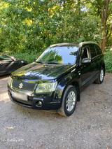 Suzuki Grand Vitara- 1,9 Diesel- Schwarz - Suzuki Grand Vitara von privat