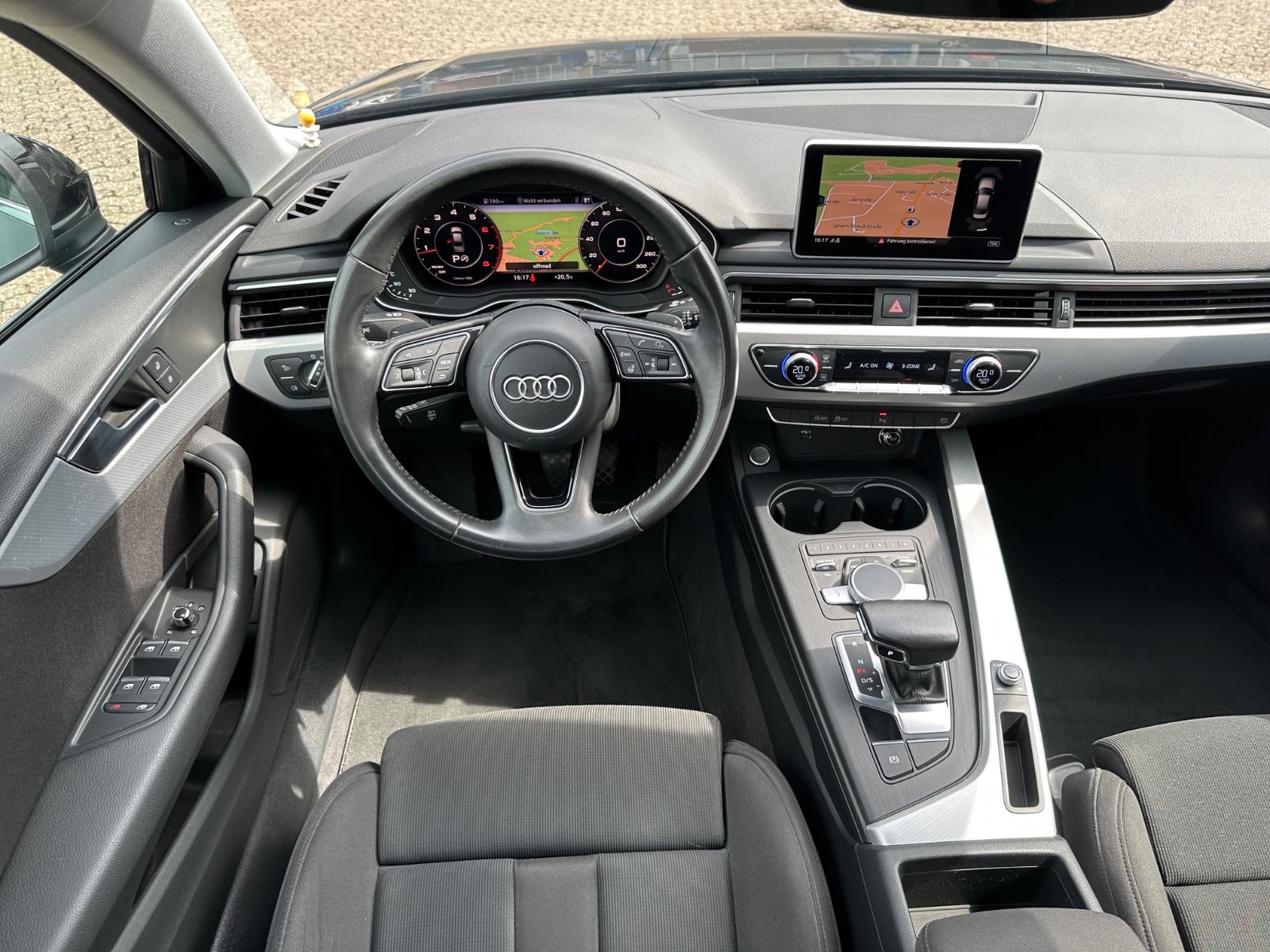 Fahrzeugabbildung Audi A4 35 TFSI sport S Line Navi/LED/GRA/GJR/18"