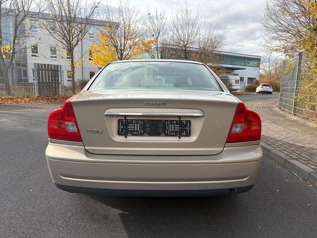 Volvo S80
