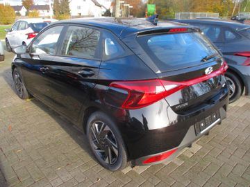 Hyundai i20 PDC + Kamera PA