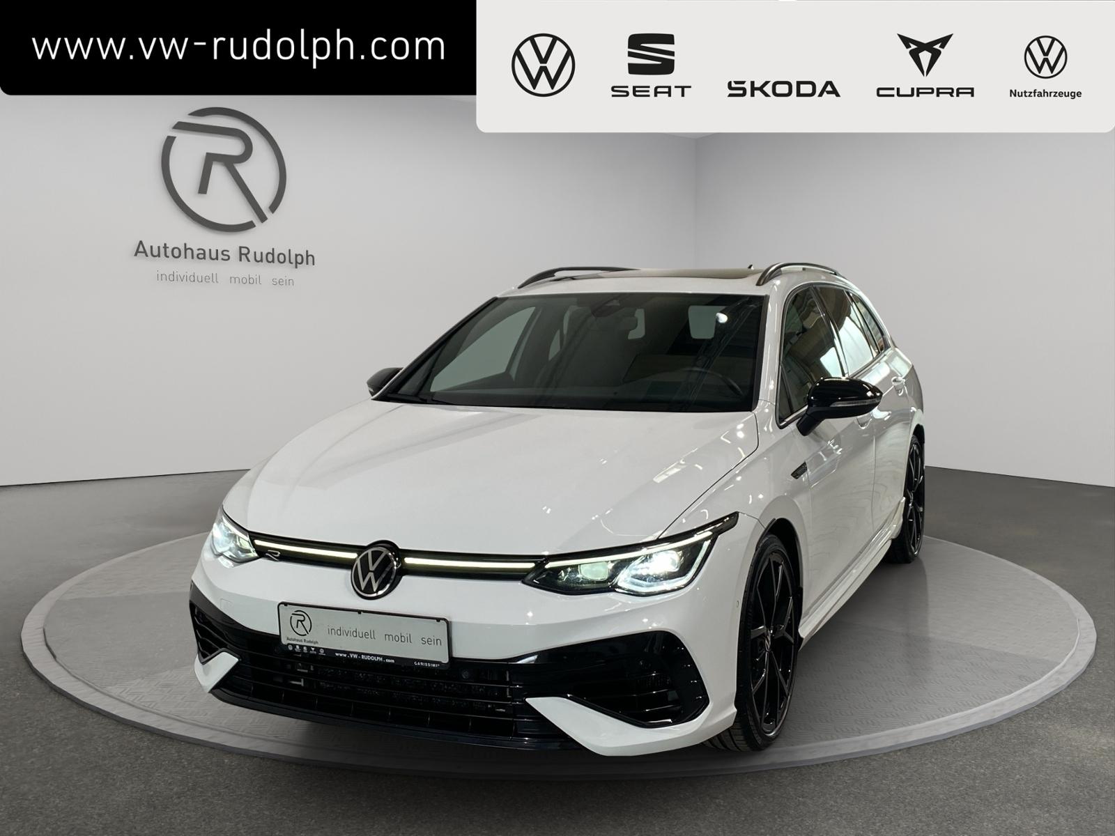 Volkswagen Golf VIII R Variant 2.0 TSI 4Motion DSG "Black S