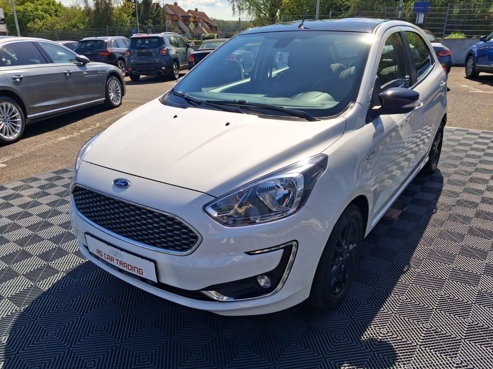 Ford Ka KA+ Black / White