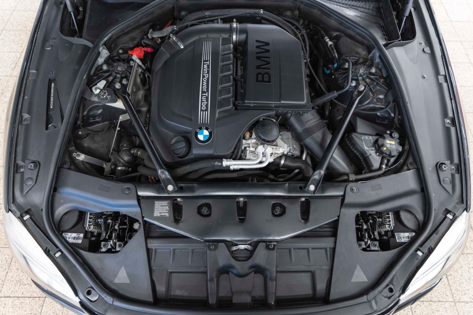 Fahrzeugabbildung BMW 640i GC M-SPORT HUD KAM CARPLAY H&K TEMPO TOTW