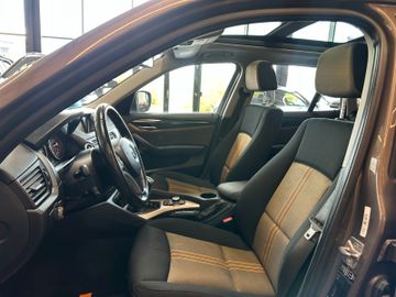 BMW X1 18 d xDrive *Navi*Pano*BiXenon*AHK*