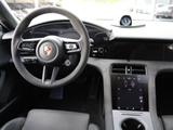 Porsche Taycan GTS - Porsche: Head-Up Display, Limousine
