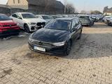 Volkswagen Passat 2.0 TDI SCR DSG Business Variant - Volkswagen Passat: Unfallwagen