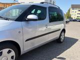 Skoda Roomster Ambition Plus*Automatik*1.Hand*SHZ*PDC - gebrauchte Skoda Roomster aus dem Jahr 2012