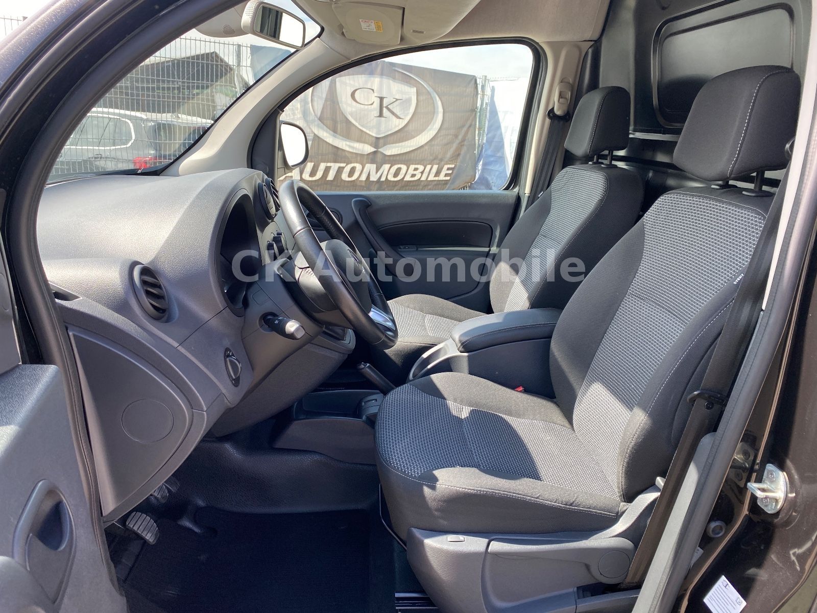 Fahrzeugabbildung Mercedes-Benz Citan 111 CDI Kasten Lang/Klima/Navi/Kamera/AHK