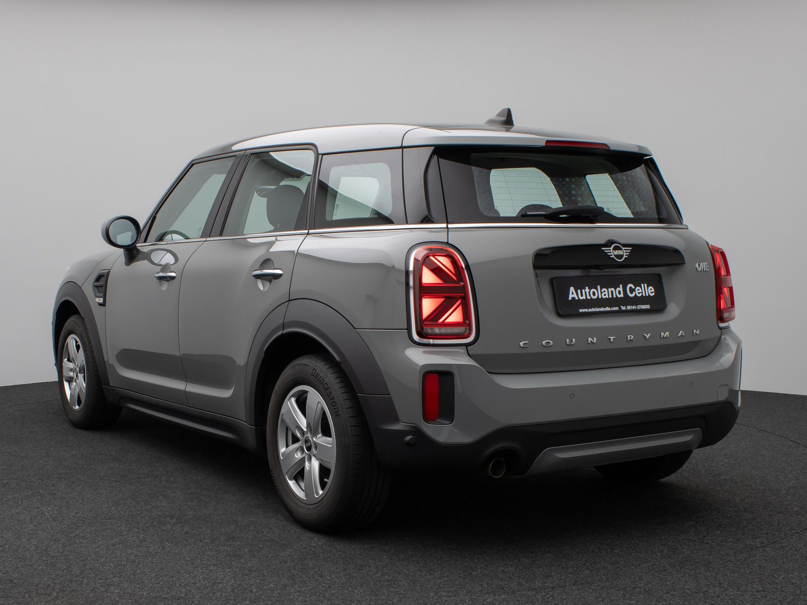 Fahrzeugabbildung MINI One Countryman Essential Trim Kamera AHK LED