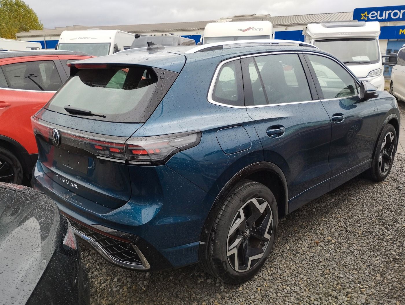 Fahrzeugabbildung Volkswagen Tiguan 2.0 R-Line NEU63T DSG AHK Kamera Matrix