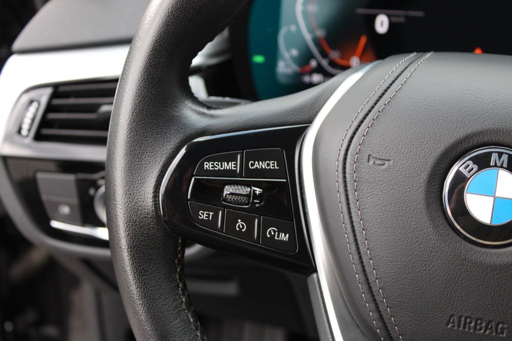 BMW 520d xDrive Touring AUT LED AHK NAVI LEDER LIVE