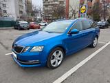 Skoda Octavia 2.0 TDI SCR DSG Premium Edition Comb... - Skoda Octavia: Premium Edition