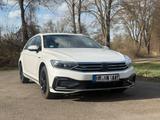Volkswagen Passat GTE FL AHK IQ.Matrix Travel Assist - Volkswagen Passat: Weiß, Alcantara