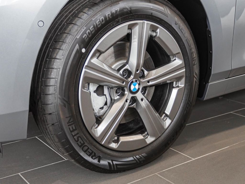 BMW 218 - Bild 5