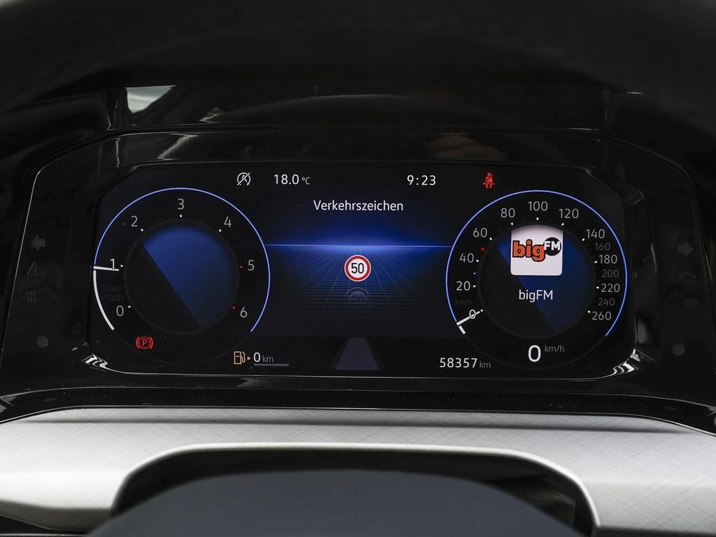 Volkswagen Golf VIII Variant 2.0 TDI Life CarPlay, Parksens, миниатюра 13