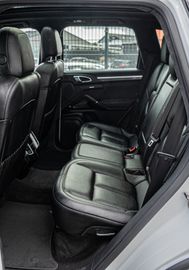 Fahrzeugabbildung Porsche Cayenne GTS  |PASM|SPORTABGAS|PANO