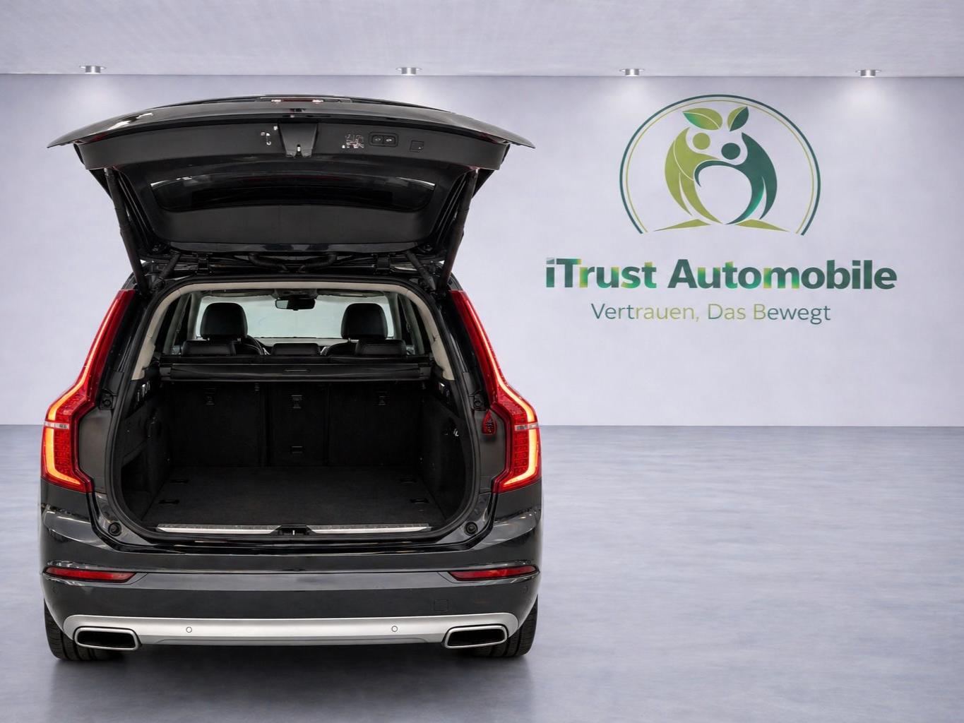 Volvo XC90 Momentum Pro AWD CAM 7-STZ PANO ACC HARMAN/