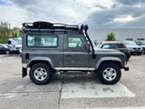 Land Rover Defender 90 E Station Wagon/Motor 2,5 Ltr. - Land Rover Defender aus 2003