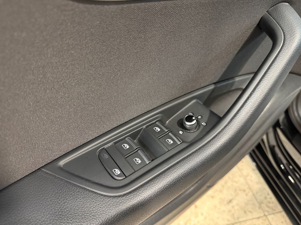 Audi A4 - Bild 17
