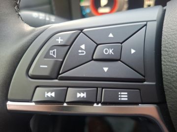 Nissan Juke N-Connecta 1.6 Hybrid °LED°Navi°BF°SHZ°RFK°