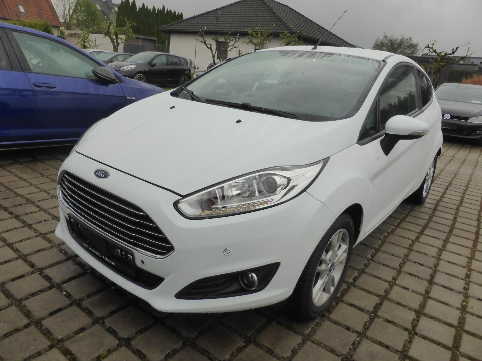 Ford Fiesta  ST Desing KAMERA SHZ PDC NAVI KLIM ALU