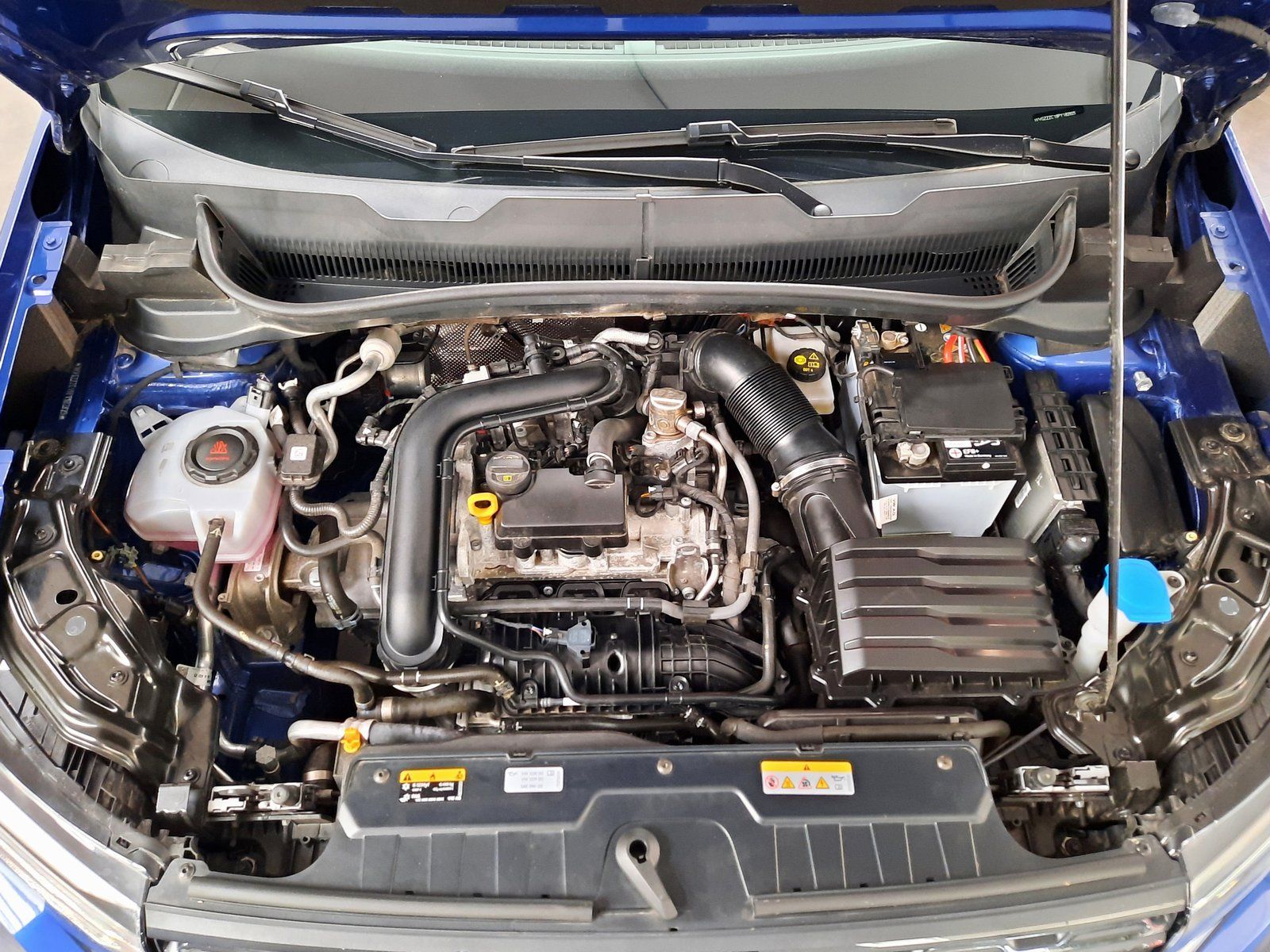 Fahrzeugabbildung Volkswagen T-Cross Move TSI *AHK*Cam*Navi*LED*PDC*Sitzhzg*
