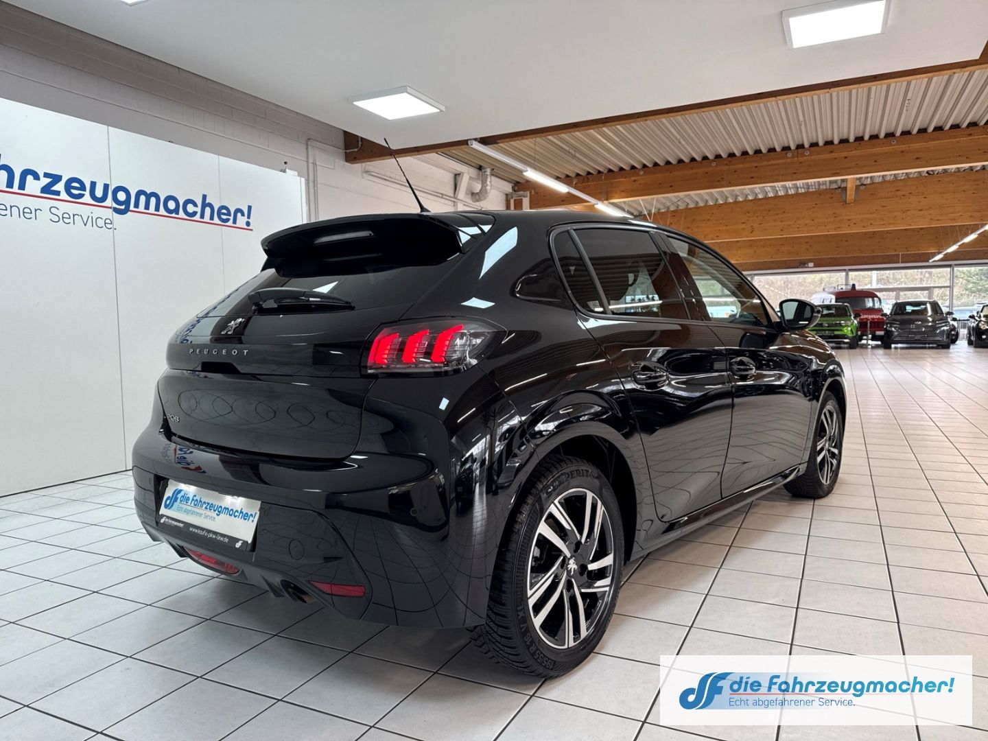 Fahrzeugabbildung Peugeot 208 Allure Navi LED Klimaautom Fahrerprofil DAB