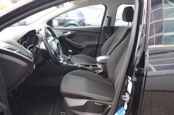 Ford Focus - 8