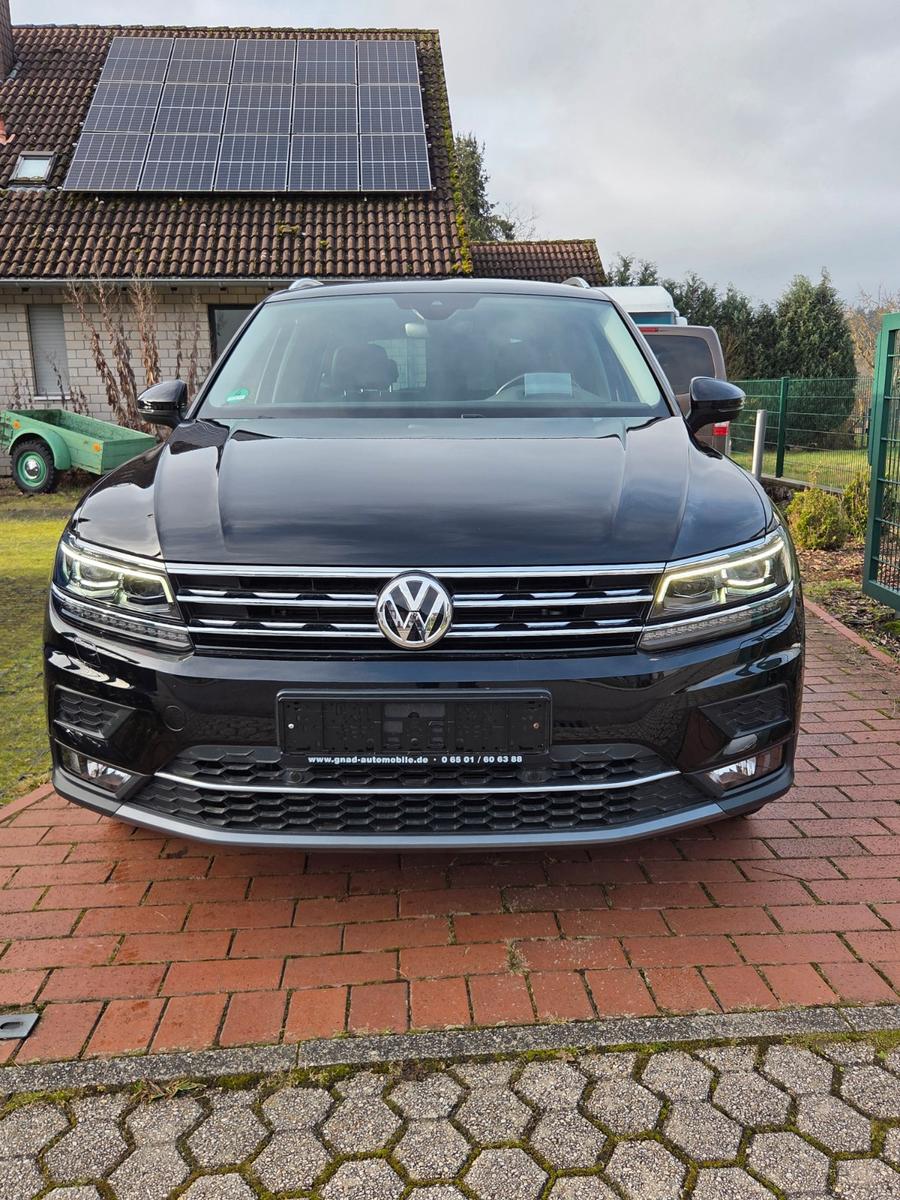Volkswagen Tiguan Highline 4Motion Leder AHK Memory Kamera,