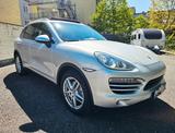 Porsche Cayenne 3.0 Diesel - Porsche Cayenne aus 2011 mit Diesel-Antrieb
