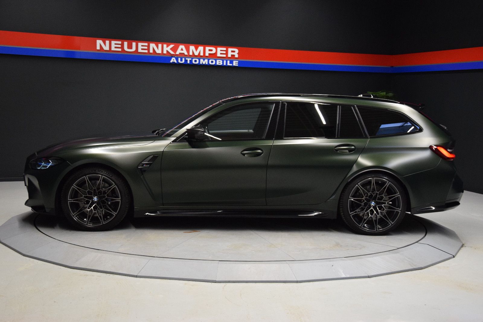 Fahrzeugabbildung BMW M3 Touring xDrive Competition Akrapovic Anlage