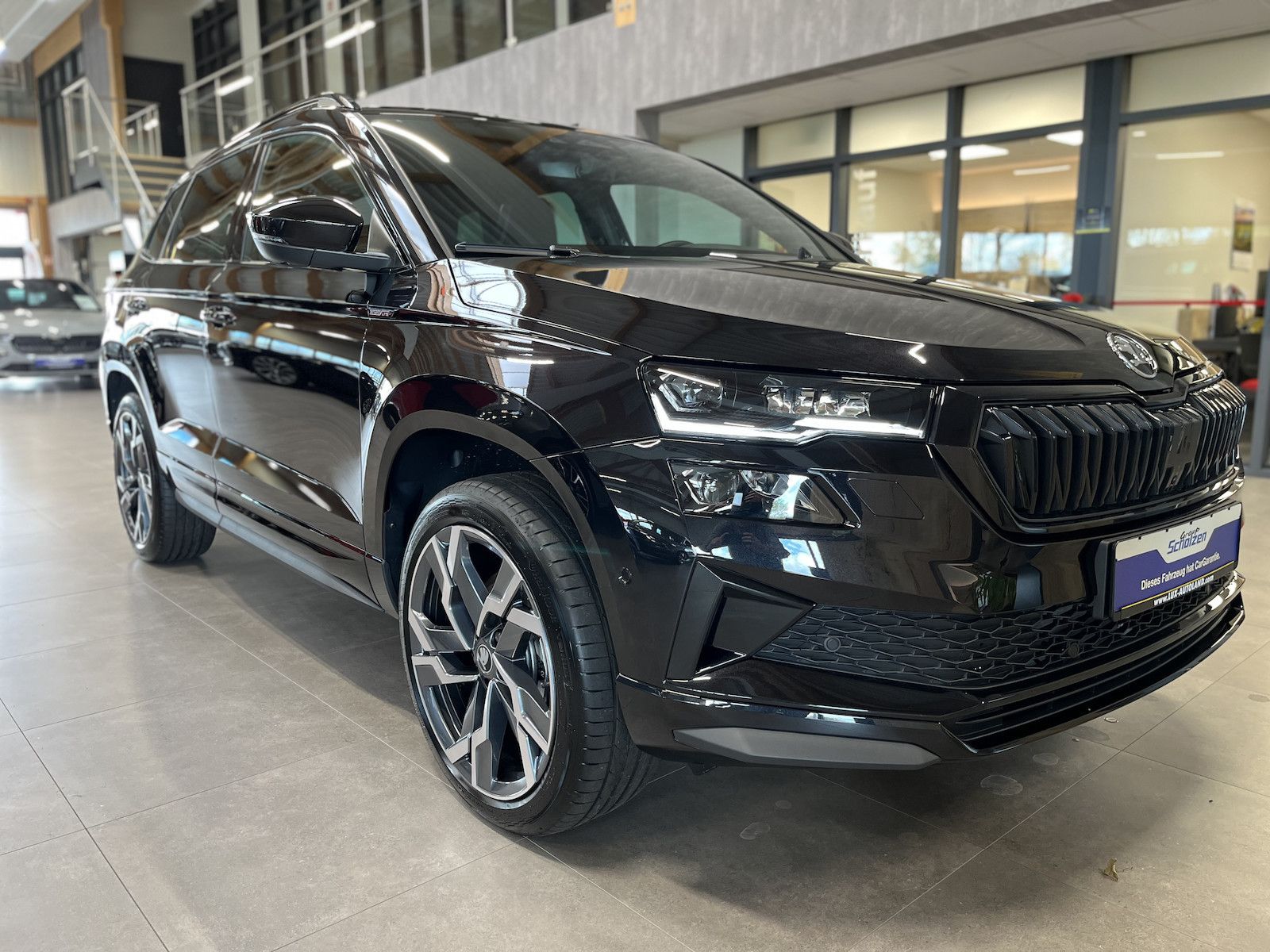 Skoda Karoq Sportline 4x4 TDI DSG AHK Navi 5JG Kam360 imagem 3