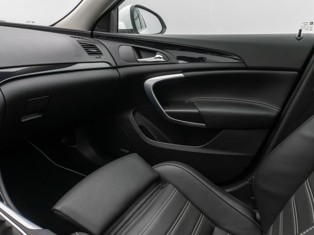 Foto Nummer 32: OPEL Insignia