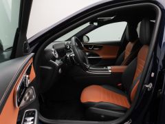 Foto Nummer 19: MERCEDES-BENZ C 200