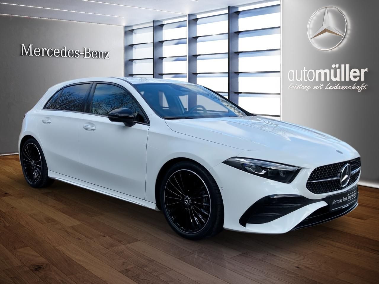 Fahrzeugabbildung Mercedes-Benz A 180 AMG AdvPlus Night Kamera Multibeam Keyless