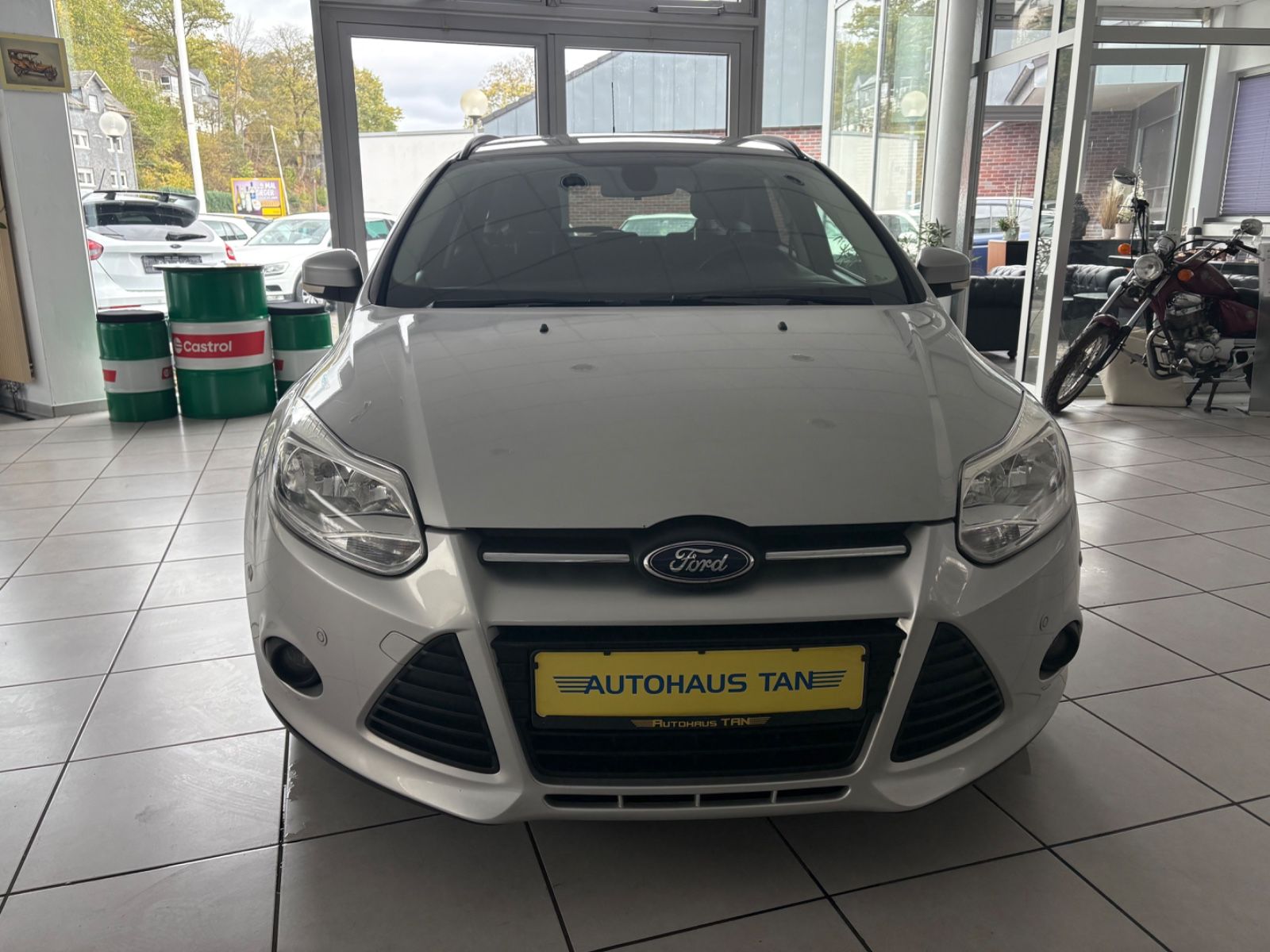 Fahrzeugabbildung Ford Focus Turnier Champions Edition AUTOMATIK