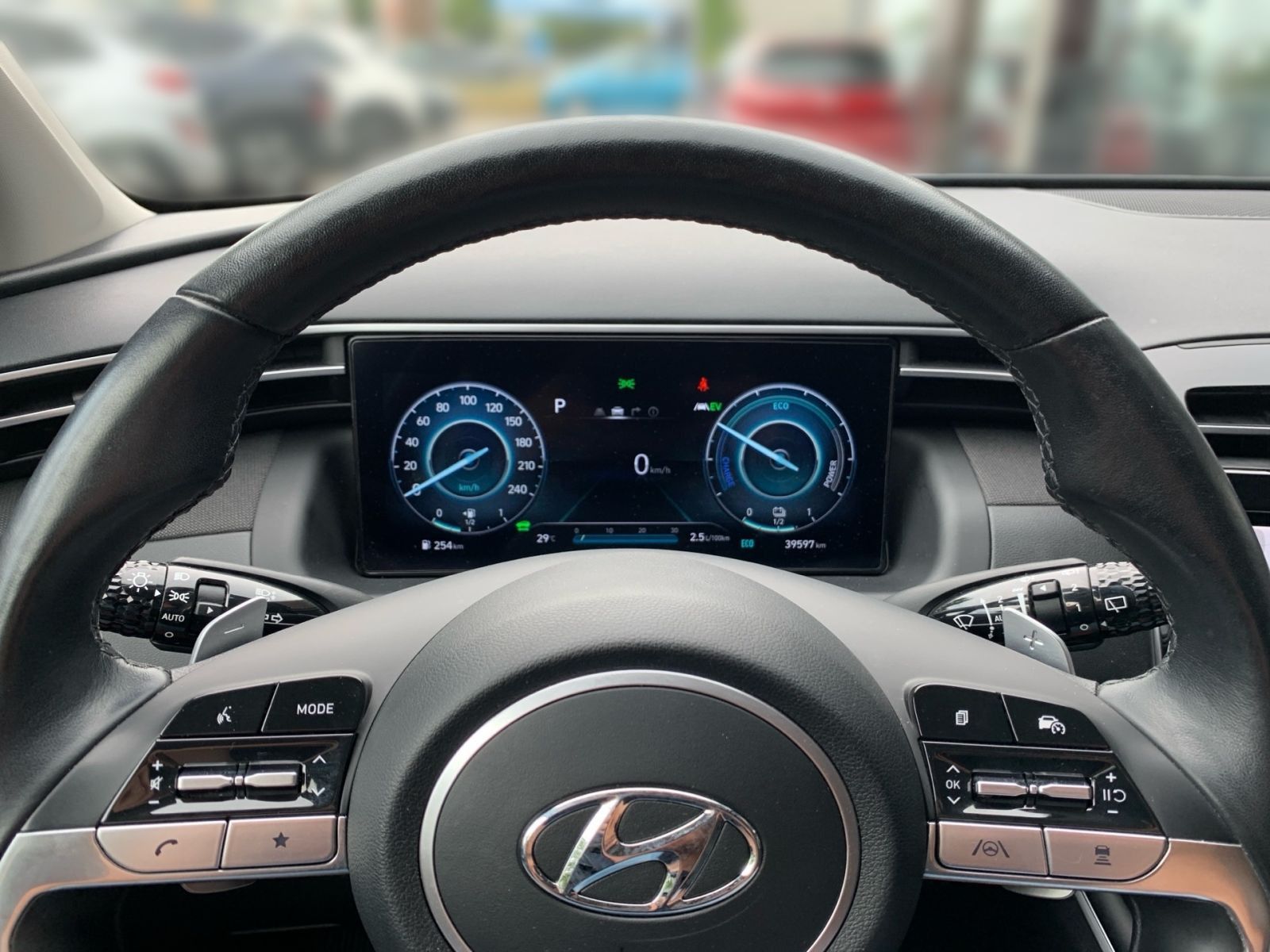 Fahrzeugabbildung Hyundai TUCSON 1.6 T-GDI Trend Plug-In Hybrid 4WD 1Hd